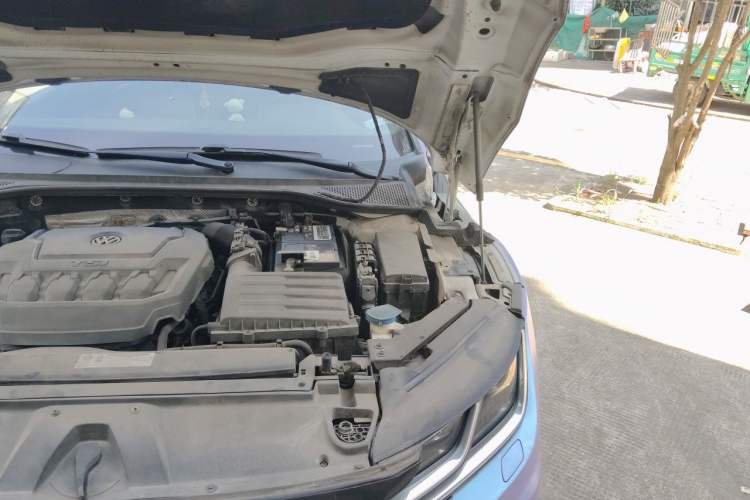 Used Volkswagen FAW-Volkswagen CC 2019 330TSI Glamour Edition China V Standard Engine Bay Left