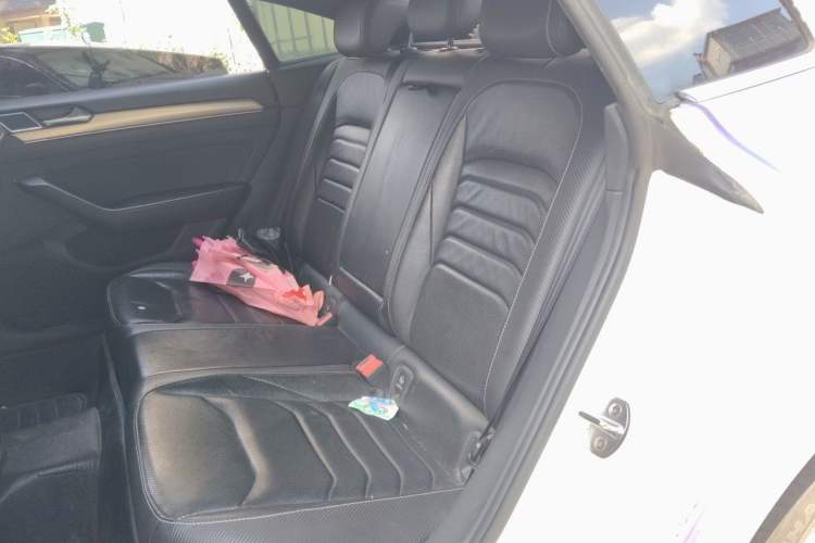 Used Volkswagen FAW-Volkswagen CC 2019 330TSI Glamour Edition China V Standard Left Rear Seat