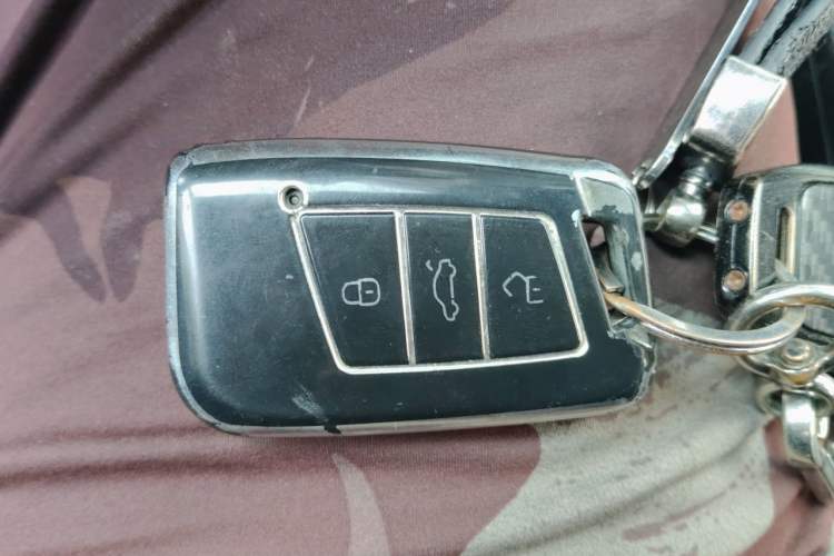 Used Volkswagen FAW-Volkswagen CC 2019 330TSI Glamour Edition China V Standard Vehicle Key
