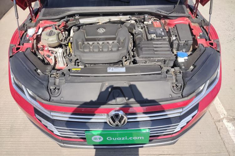 Used Volkswagen FAW-Volkswagen CC 2019 330TSI Glamour Edition China V Standard Engine Bay