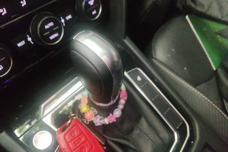 Used Volkswagen FAW-Volkswagen CC 2019 330TSI Glamour Edition China VI Gear Lever