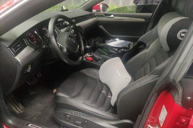 Used Volkswagen FAW-Volkswagen CC 2019 330TSI Glamour Edition China VI Left Front Seat