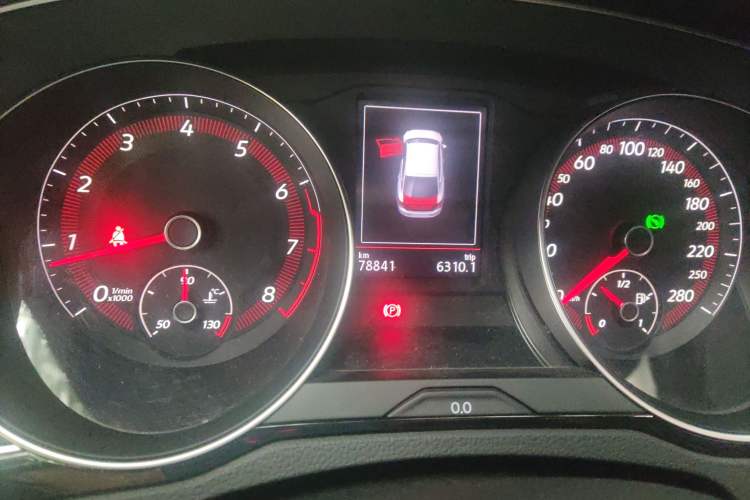 Used Volkswagen FAW-Volkswagen CC 2019 330TSI Glamour Edition China VI Odometer Close Up