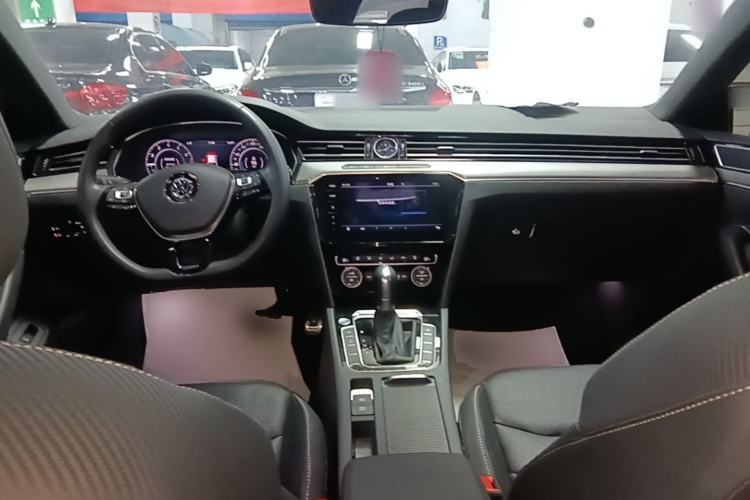 Used Volkswagen FAW-Volkswagen CC 2019 380TSI Glamour Edition China V Standard Center Console