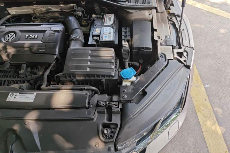Used Volkswagen FAW-Volkswagen CC 2019 380TSI Yeyan Edition China V Standard Engine Bay Left