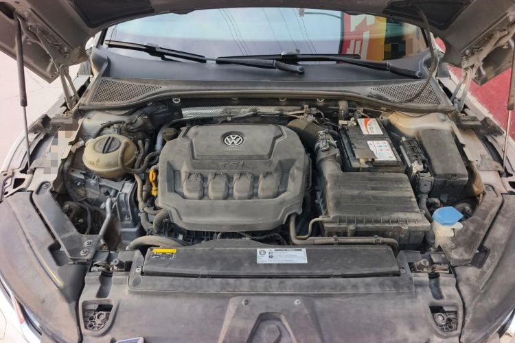 Used Volkswagen FAW-Volkswagen CC 2019 330TSI Glamour Edition China V Standard Engine Bay
