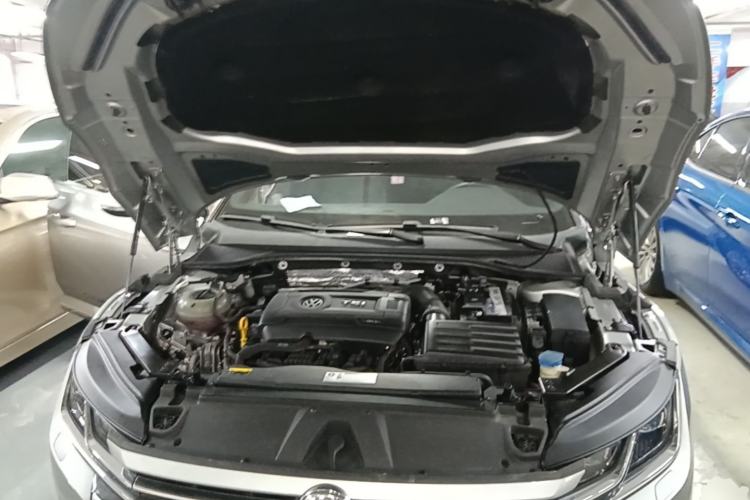 Used Volkswagen FAW-Volkswagen CC 2019 380TSI Glamour Edition China V Standard Engine Bay