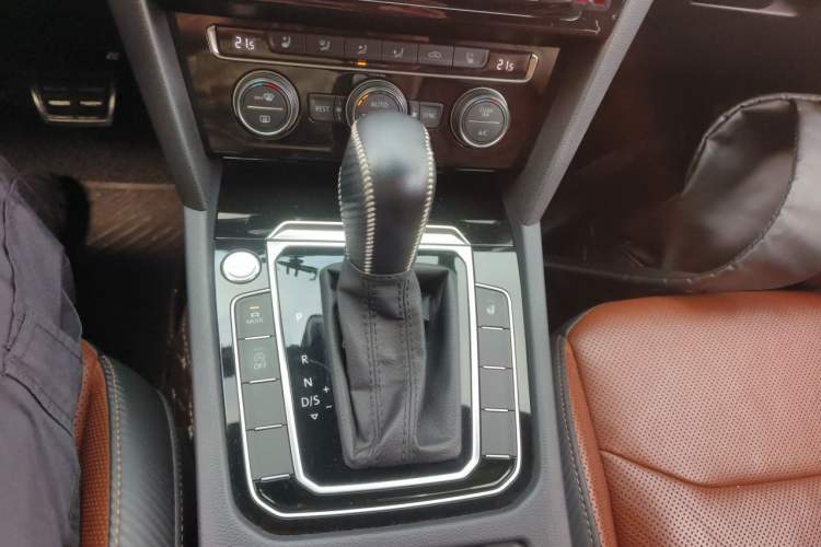 Used Volkswagen FAW-Volkswagen CC 2019 330TSI Glamour Edition China VI Gear Lever