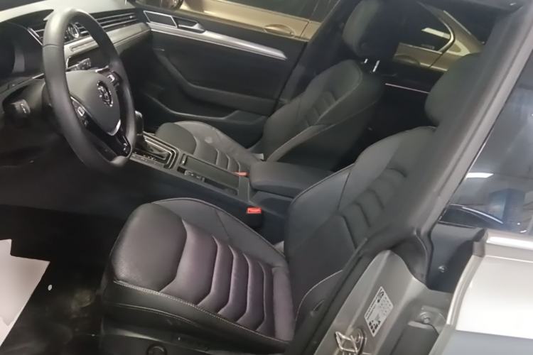 Used Volkswagen FAW-Volkswagen CC 2019 380TSI Glamour Edition China V Standard Left Front Seat