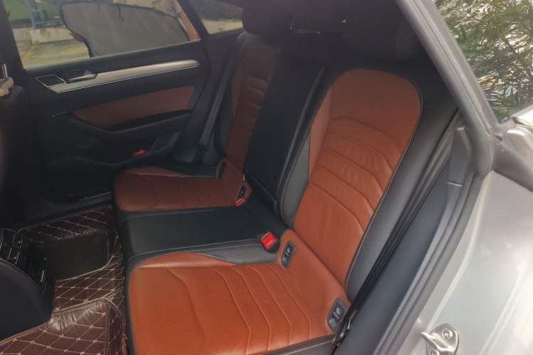 Used Volkswagen FAW-Volkswagen CC 2019 330TSI Glamour Edition China VI Left Rear Seat