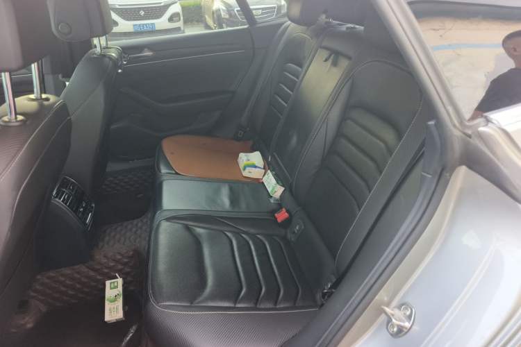 Used Volkswagen FAW-Volkswagen CC 2019 330TSI Glamour Edition China V Standard Left Rear Seat