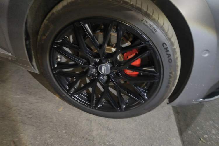 Used Volkswagen FAW-Volkswagen CC 2019 380TSI Glamour Edition China V Standard Right Front Wheel Hub