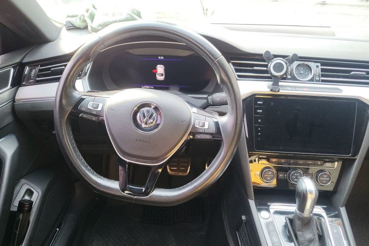 Used Volkswagen FAW-Volkswagen CC 2019 330TSI Glamour Edition China V Standard Steering Wheel