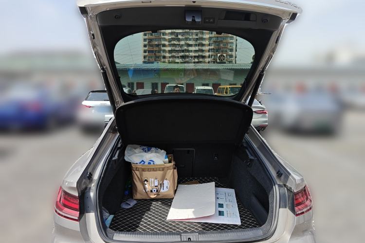 Used Volkswagen FAW-Volkswagen CC 2019 330TSI Glamour Edition China VI Trunk