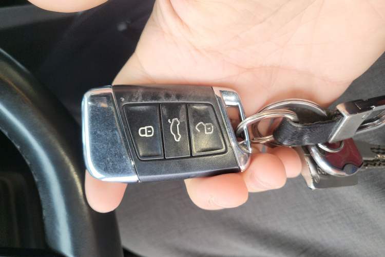 Used Volkswagen FAW-Volkswagen CC 2019 330TSI Glamour Edition China V Standard Vehicle Key