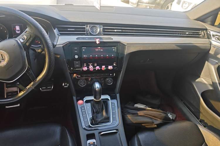 Used Volkswagen FAW-Volkswagen CC 2019 330TSI Glamour Edition China VI Audio And AC Panel