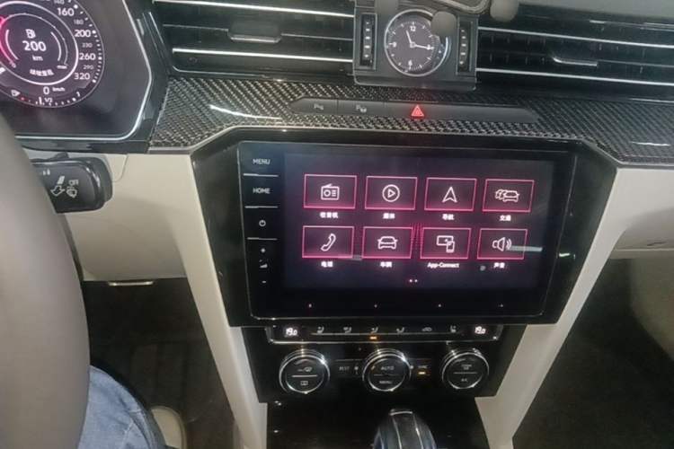 Used Volkswagen FAW-Volkswagen CC 2019 380TSI Yeyan Edition China V Standard Audio And AC Panel