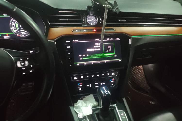 Used Volkswagen FAW-Volkswagen CC 2019 330TSI Glamour Edition China VI Audio And AC Panel
