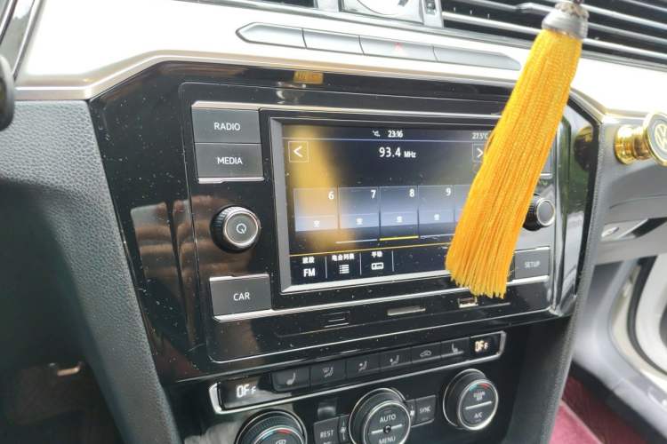 Used Volkswagen FAW-Volkswagen CC 2019 330TSI Huayan Edition China V Standard Audio And AC Panel