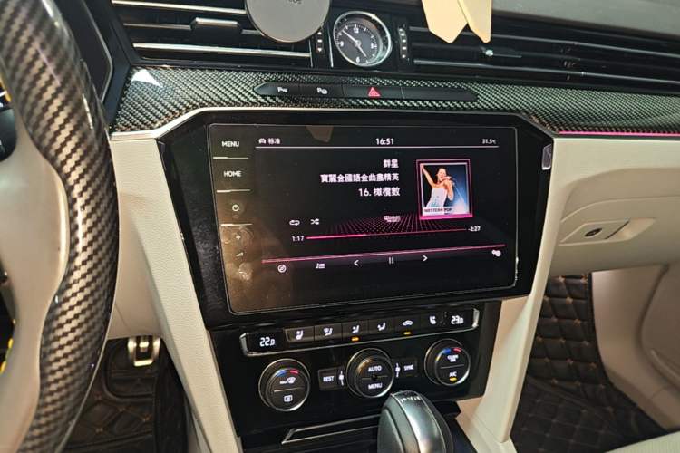 Used Volkswagen FAW-Volkswagen CC 2019 380TSI Yeyan Edition China VI Standard Audio And AC Panel