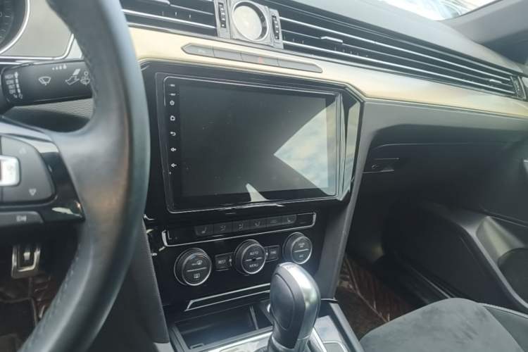 Used Volkswagen FAW-Volkswagen CC 2019 330TSI Huayan Edition China VI Audio And AC Panel