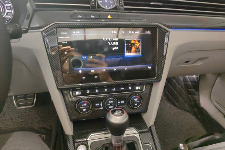 Used Volkswagen FAW-Volkswagen CC 2019 380TSI Yeyan Edition China V Standard Audio And AC Panel
