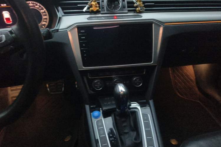 Used Volkswagen FAW-Volkswagen CC 2019 380TSI Glamour Edition China V Standard Audio And AC Panel
