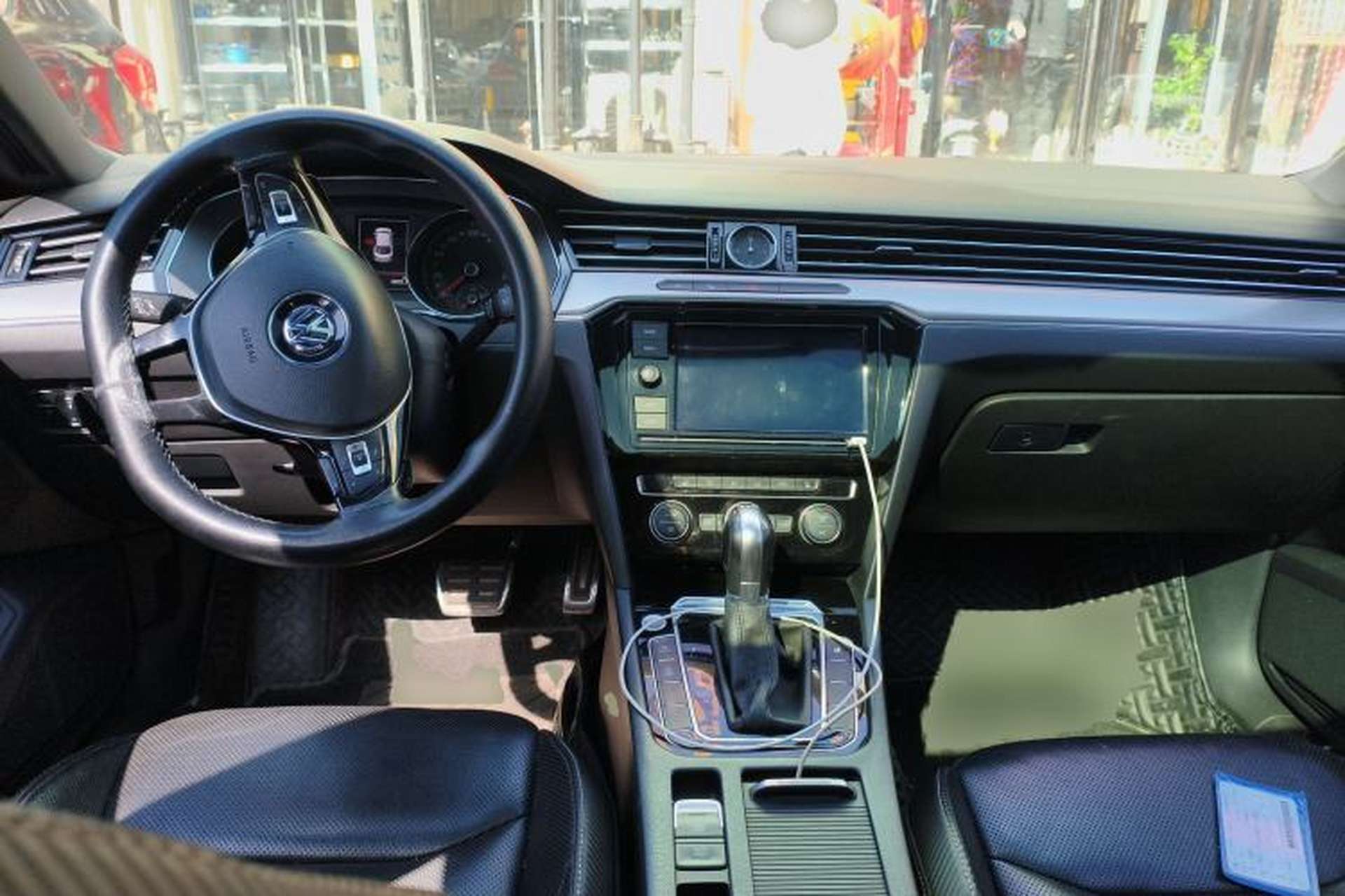 Used Volkswagen FAW-Volkswagen CC 2019 330TSI Glamour Edition China V Standard Center Console