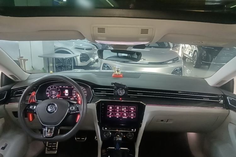 Used Volkswagen FAW-Volkswagen CC 2019 380TSI Yeyan Edition China V Standard Center Console