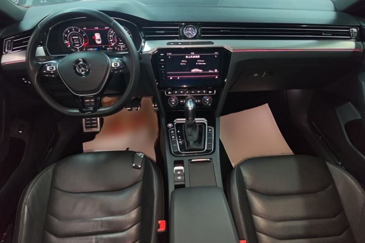 Used Volkswagen FAW-Volkswagen CC 2019 330TSI Glamour Edition China V Standard Center Console