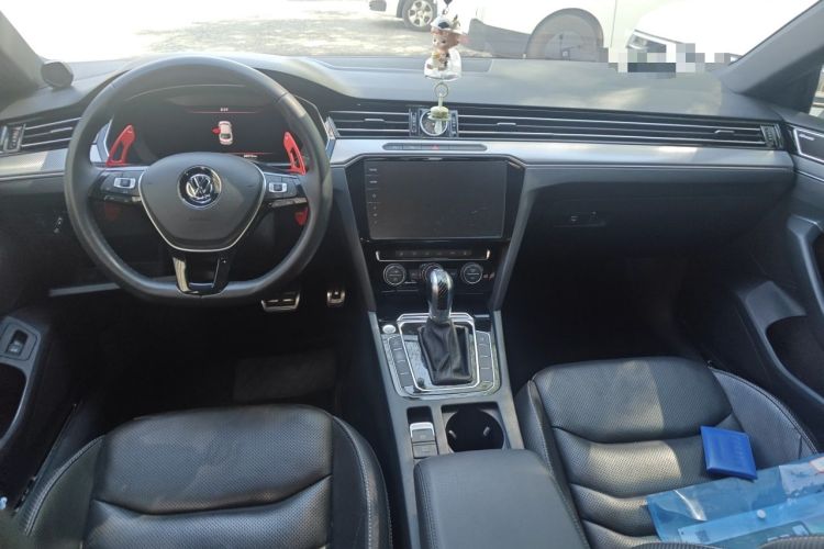 Used Volkswagen FAW-Volkswagen CC 2019 380TSI Glamour Edition China V Standard Center Console