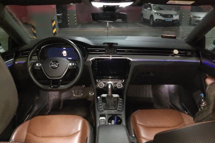 Used Volkswagen FAW-Volkswagen CC 2019 380TSI Glamour Edition China V Standard Center Console