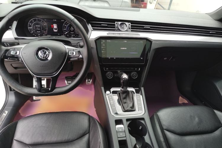 Used Volkswagen FAW-Volkswagen CC 2019 380TSI Glamour Edition China V Standard Center Console