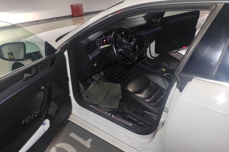 Used Volkswagen FAW-Volkswagen CC 2019 330TSI Glamour Edition China V Standard Driver Seat