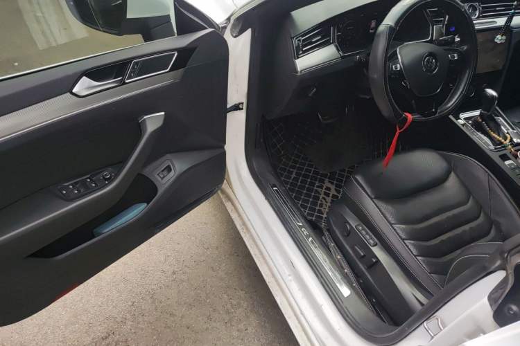Used Volkswagen FAW-Volkswagen CC 2019 380TSI Glamour Edition China V Standard Driver Seat