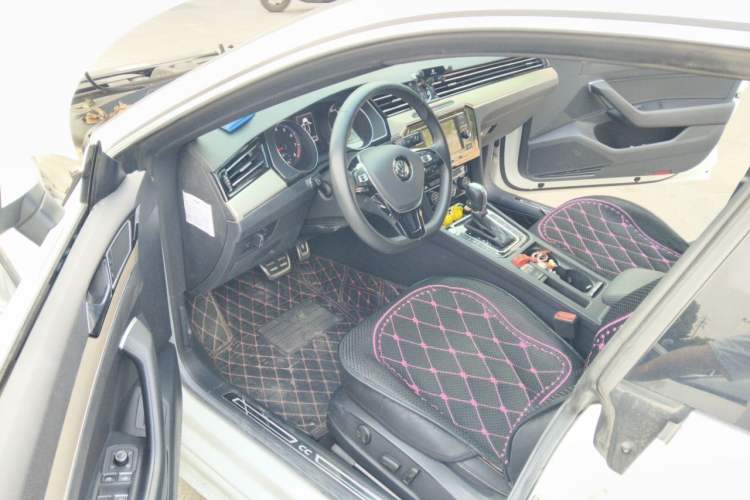 Used Volkswagen FAW-Volkswagen CC 2019 330TSI Huayan Edition China VI Driver Seat