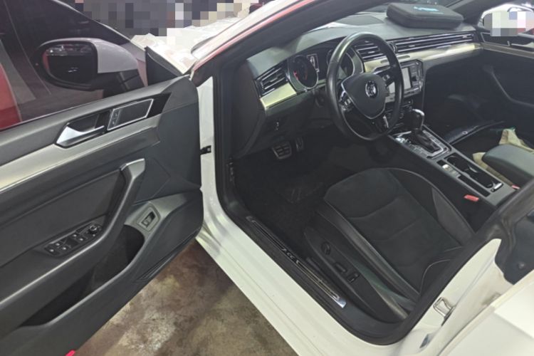 Used Volkswagen FAW-Volkswagen CC 2019 330TSI Huayan Edition China V Standard Driver Seat