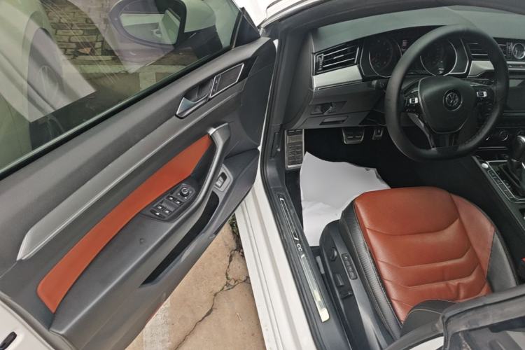 Used Volkswagen FAW-Volkswagen CC 2019 330TSI Glamour Edition China VI Driver Seat