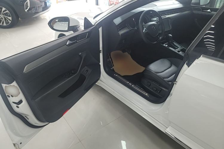 Used Volkswagen FAW-Volkswagen CC 2019 330TSI Glamour Edition China VI Driver Seat