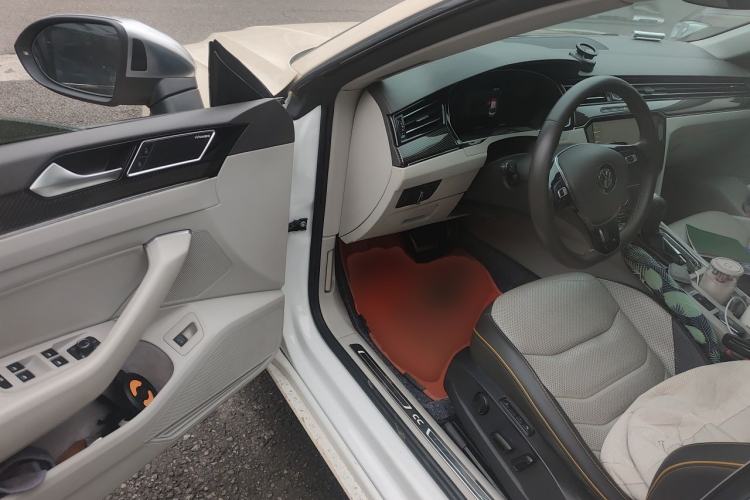 Used Volkswagen FAW-Volkswagen CC 2019 380TSI Yeyan Edition China V Standard Driver Seat
