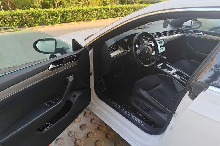 Used Volkswagen FAW-Volkswagen CC 2019 330TSI Huayan Edition China VI Driver Seat