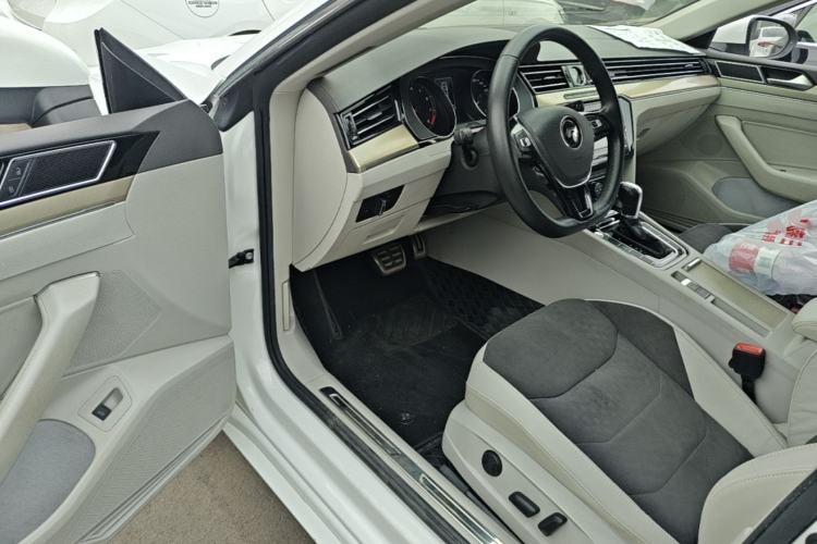 Used Volkswagen FAW-Volkswagen CC 2019 330TSI Huayan Edition China VI Driver Seat