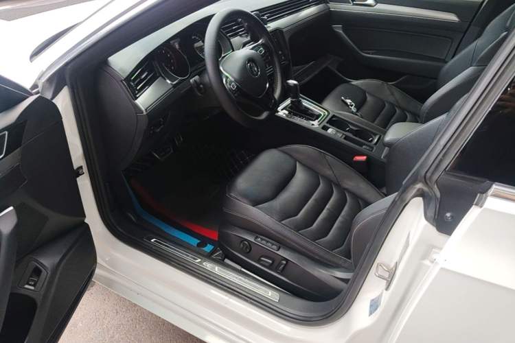 Used Volkswagen FAW-Volkswagen CC 2019 330TSI Glamour Edition China VI Driver Seat