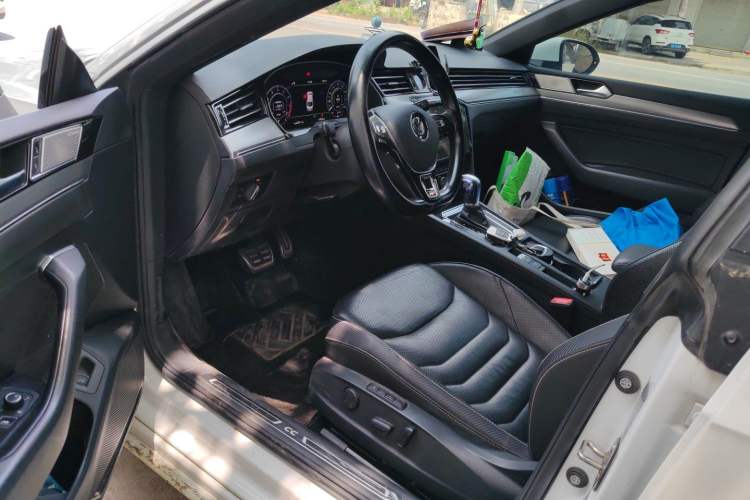 Used Volkswagen FAW-Volkswagen CC 2019 330TSI Glamour Edition China VI Driver Seat