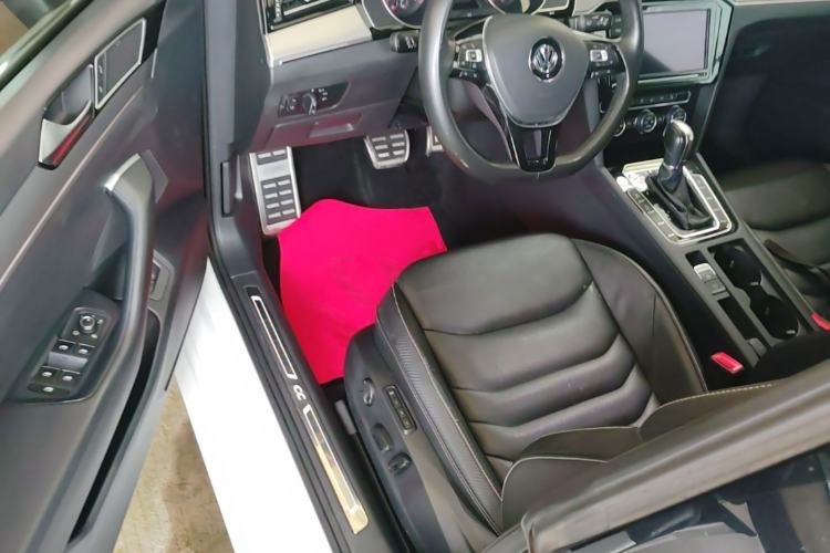 Used Volkswagen FAW-Volkswagen CC 2019 330TSI Glamour Edition China VI Driver Seat