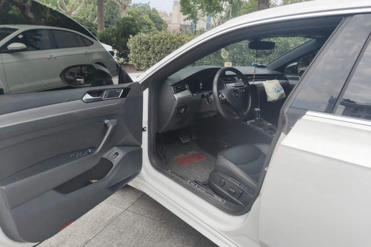 Used Volkswagen FAW-Volkswagen CC 2019 330TSI Glamour Edition China VI Driver Seat