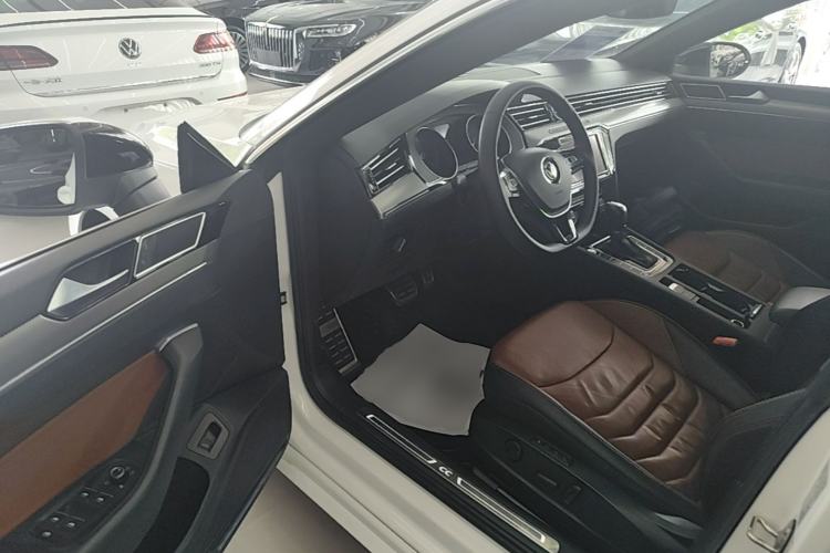 Used Volkswagen FAW-Volkswagen CC 2019 330TSI Glamour Edition China VI Driver Seat