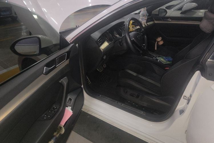 Used Volkswagen FAW-Volkswagen CC 2019 330TSI Huayan Edition China VI Driver Seat