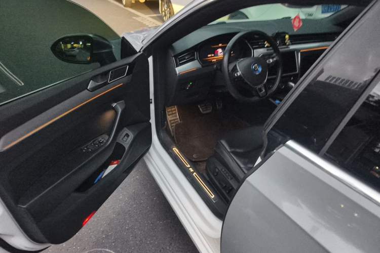 Used Volkswagen FAW-Volkswagen CC 2019 380TSI Glamour Edition China V Standard Driver Seat