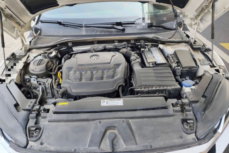 Used Volkswagen FAW-Volkswagen CC 2019 330TSI Glamour Edition China V Standard Engine Bay